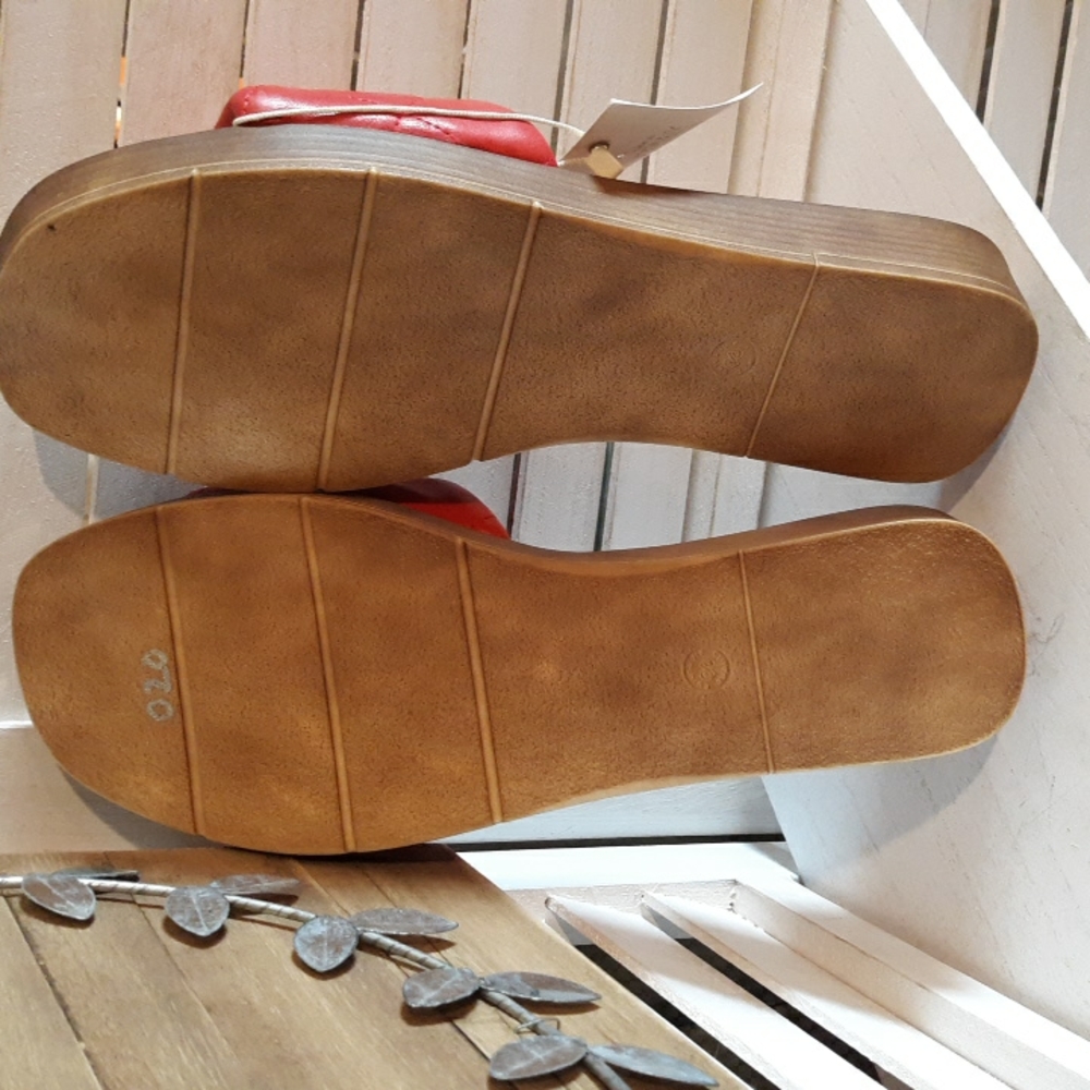 NWT Mariella Italian Sandals - Picture 5 of 5